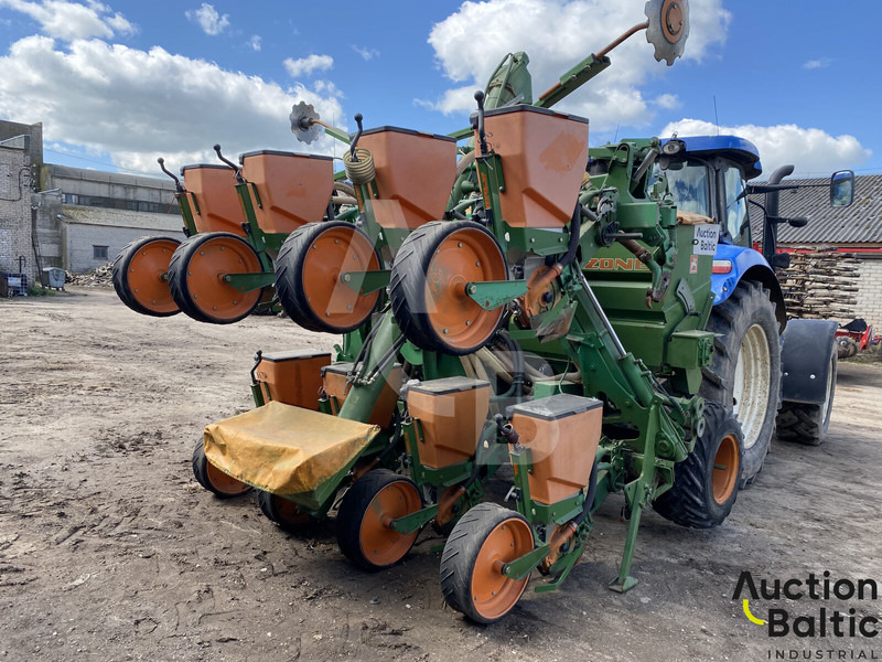 Amazone ED 602 K - Makinë mbjellëse precize: foto 4 Amazone ED 602 K - Makinë mbjellëse precize: foto 4