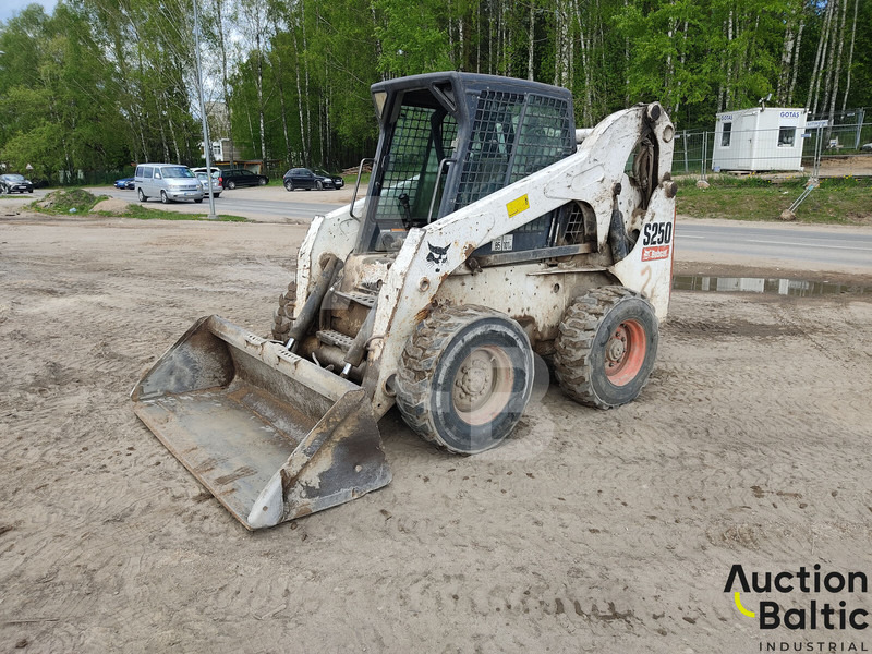 Bobcat S 250 - Mini fadrom: foto 2 Bobcat S 250 - Mini fadrom: foto 2