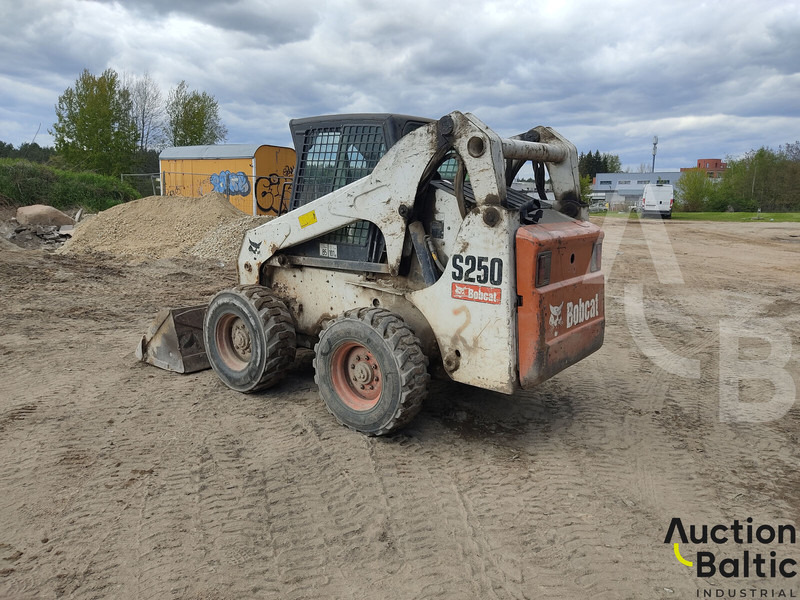 Bobcat S 250 - Mini fadrom: foto 5 Bobcat S 250 - Mini fadrom: foto 5
