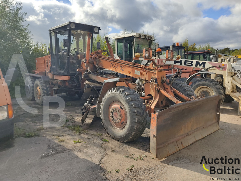 Brianskij Arsenal GS-14.02 - Makinë niveluese: foto 2 Brianskij Arsenal GS-14.02 - Makinë niveluese: foto 2