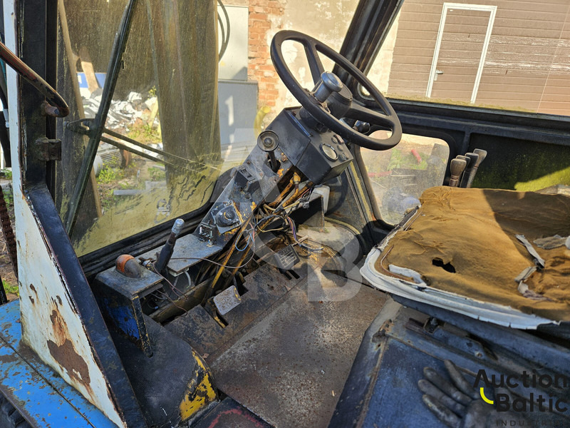 Caterpillar BO-BO CAT V80D - Pirun ngritës: foto 5 Caterpillar BO-BO CAT V80D - Pirun ngritës: foto 5