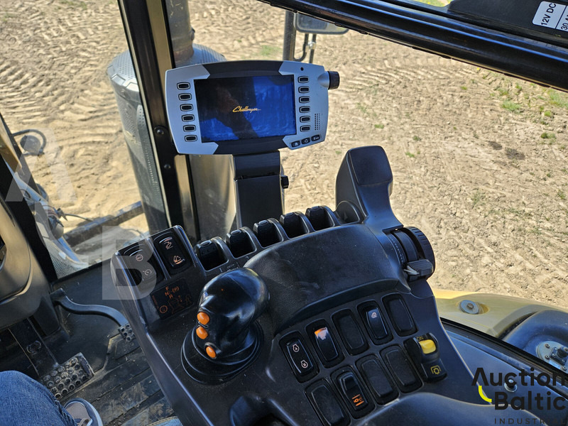 Challenger MT 755 E - Traktor me zinxhir: foto 5 Challenger MT 755 E - Traktor me zinxhir: foto 5