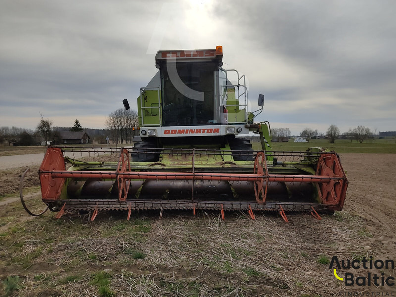 Claas Dominator 108 SL - Autokombajnë: foto 3 Claas Dominator 108 SL - Autokombajnë: foto 3