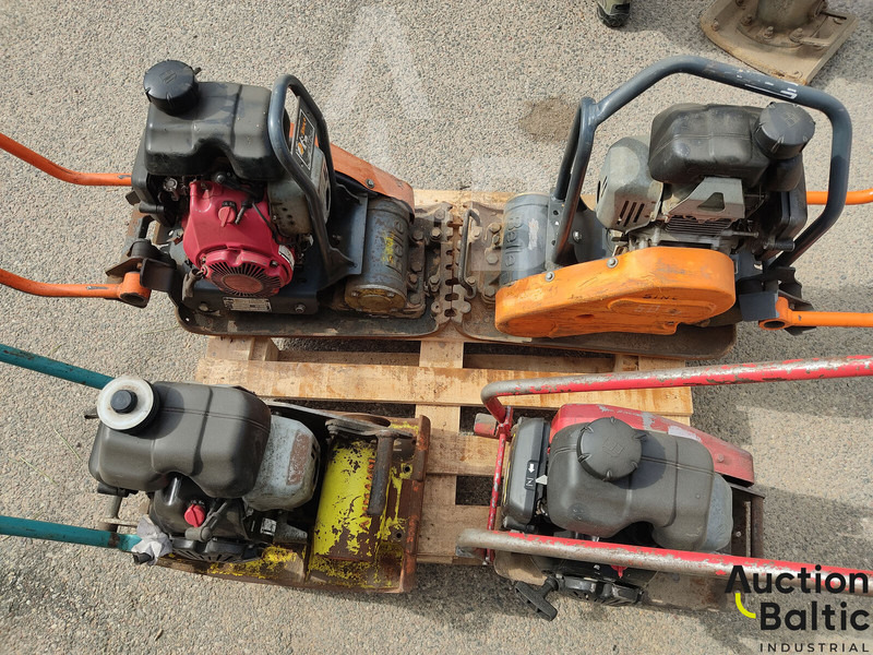 Dynapac LF45, Ammann AVP1033 & 2 Belle - Pllakë vibratori: foto 4 Dynapac LF45, Ammann AVP1033 & 2 Belle - Pllakë vibratori: foto 4