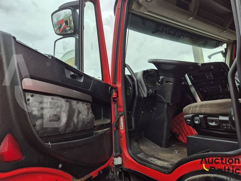 Iveco AS 440 T/P - Gjysmë-kamion: foto 4 Iveco AS 440 T/P - Gjysmë-kamion: foto 4
