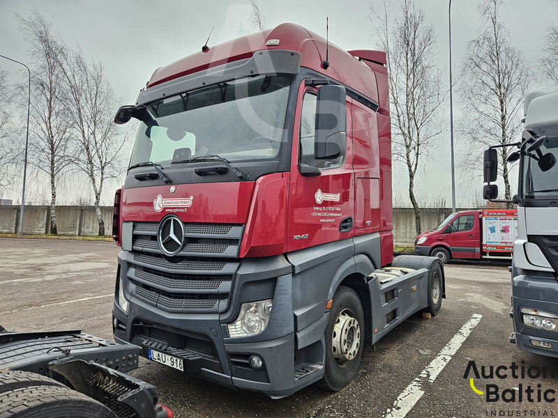 Mercedes-Benz Actros 1842 - Gjysmë-kamion: foto 1 Mercedes-Benz Actros 1842 - Gjysmë-kamion: foto 1