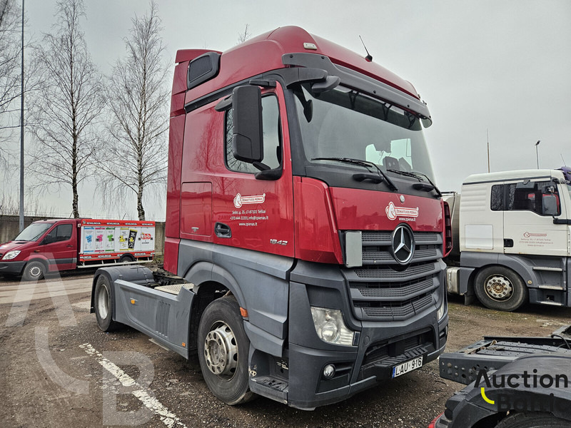 Mercedes-Benz Actros 1842 - Gjysmë-kamion: foto 2 Mercedes-Benz Actros 1842 - Gjysmë-kamion: foto 2