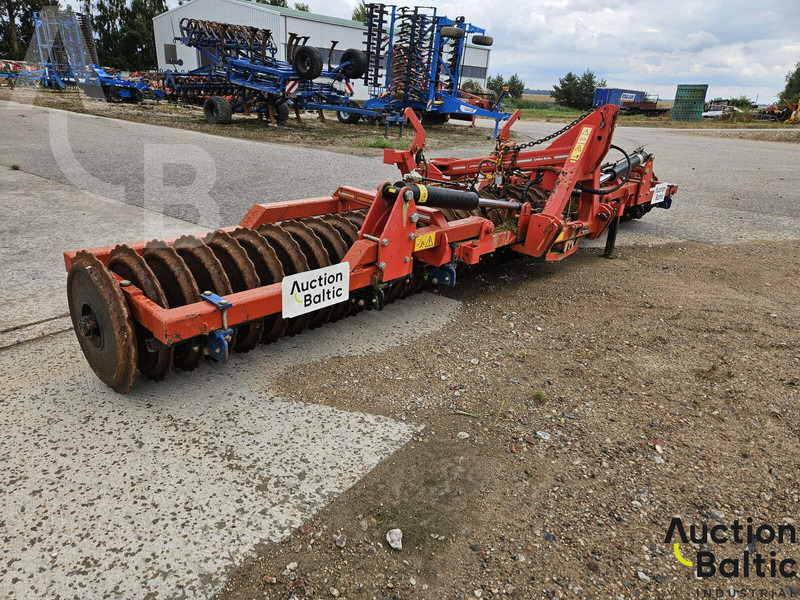 Gregoire Besson Gregoire-Besson DLRE 600 - Rul bujqësor: foto 1 Gregoire Besson Gregoire-Besson DLRE 600 - Rul bujqësor: foto 1