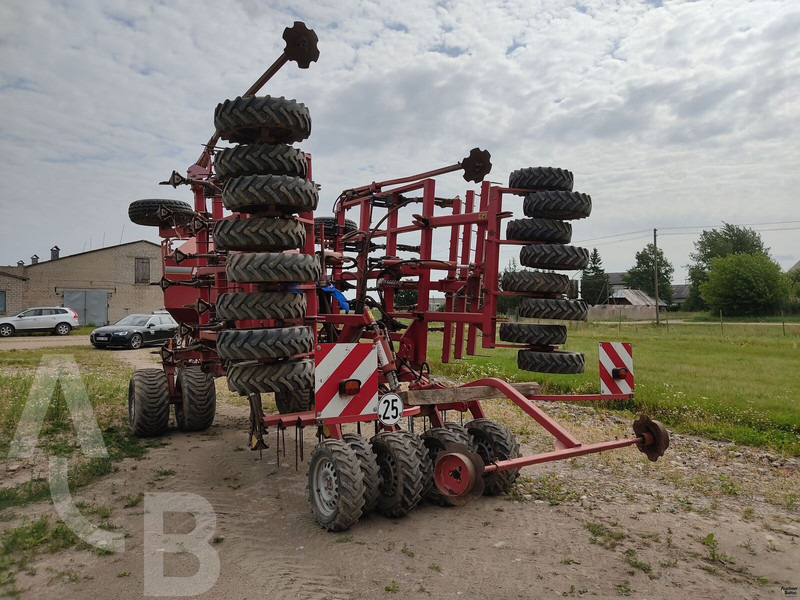 Horsch 6-CO - Mbjellëse e kombinuar në radhë: foto 3 Horsch 6-CO - Mbjellëse e kombinuar në radhë: foto 3
