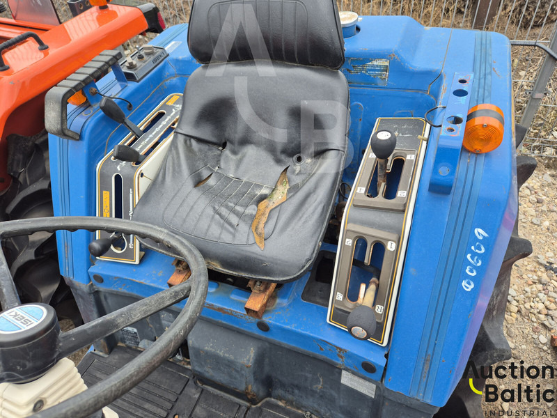 Iseki TU 200 - Traktor: foto 5 Iseki TU 200 - Traktor: foto 5