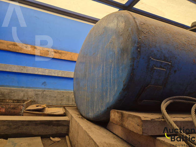 Iveco 65E10 - Kamion me tendë: foto 5 Iveco 65E10 - Kamion me tendë: foto 5