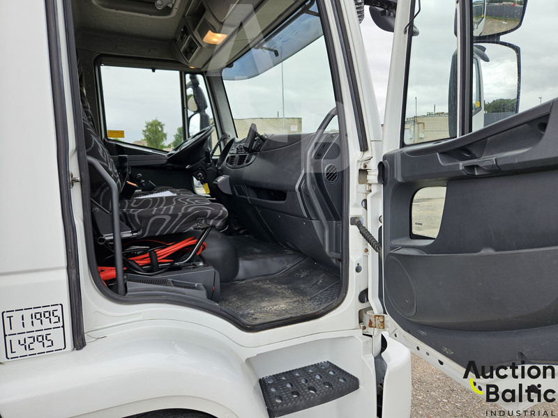 Iveco Euro Cargo 120E 25 - Kamion frigorifer: foto 5 Iveco Euro Cargo 120E 25 - Kamion frigorifer: foto 5