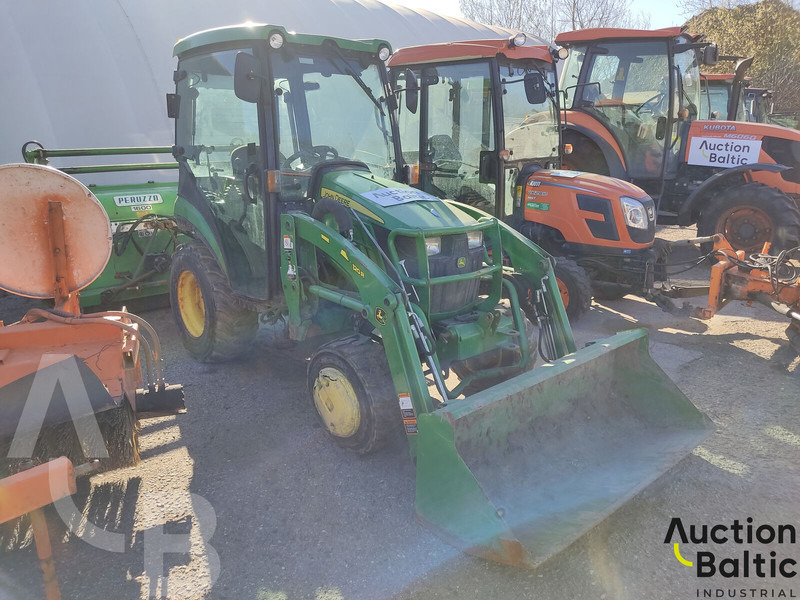 John Deere 2026R - Traktor: foto 2 John Deere 2026R - Traktor: foto 2