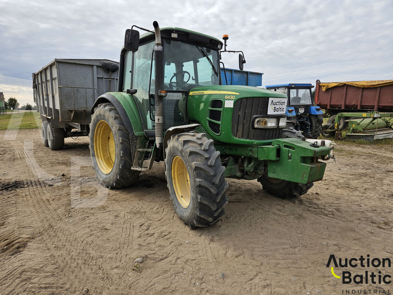 John Deere 6430 - Traktor: foto 1 John Deere 6430 - Traktor: foto 1