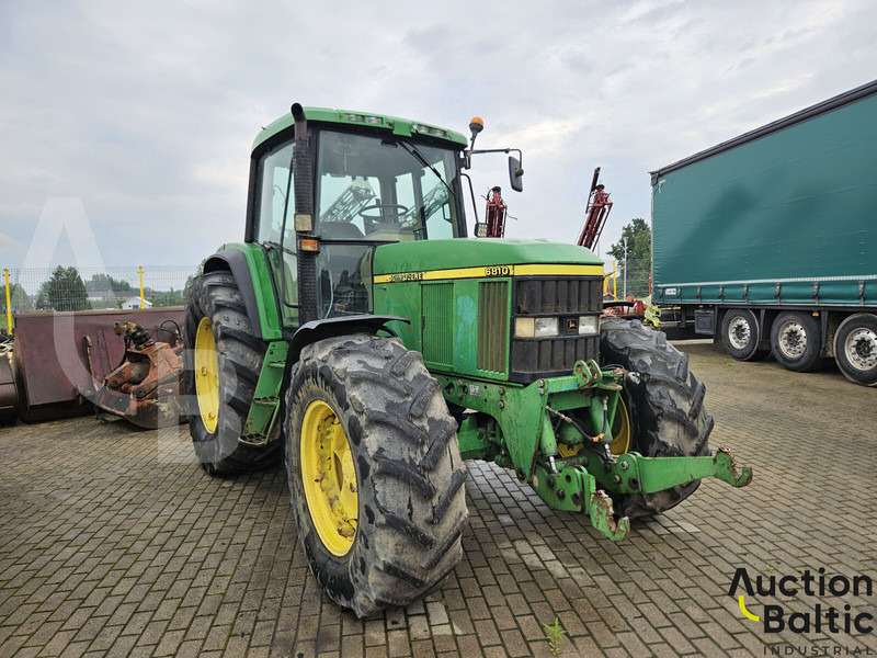 John Deere 6810 - Traktor: foto 2 John Deere 6810 - Traktor: foto 2