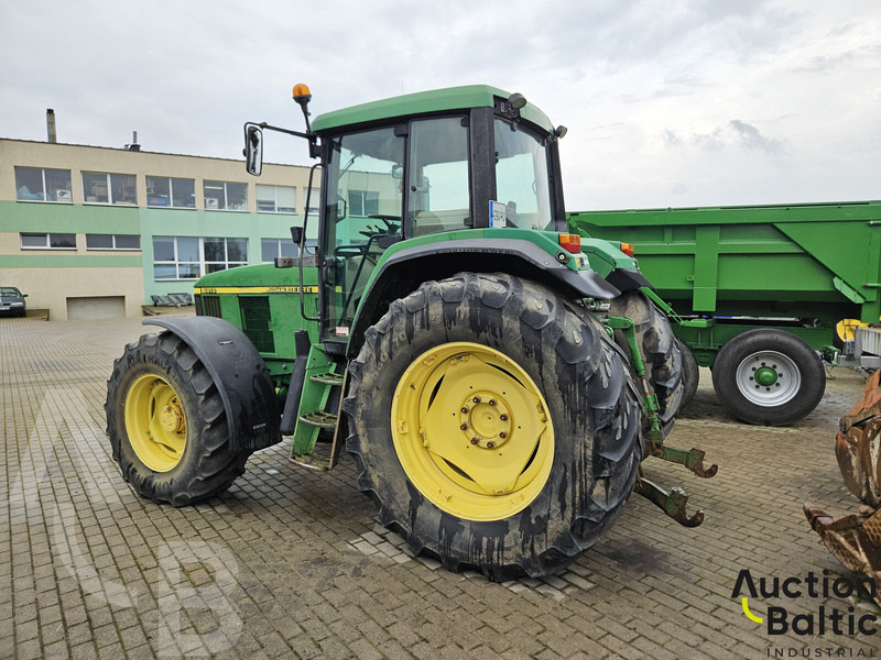 John Deere 6810 - Traktor: foto 3 John Deere 6810 - Traktor: foto 3