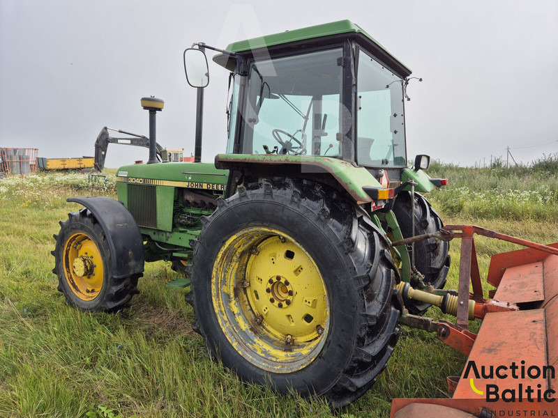 John Deere MFWD - Traktor: foto 4 John Deere MFWD - Traktor: foto 4