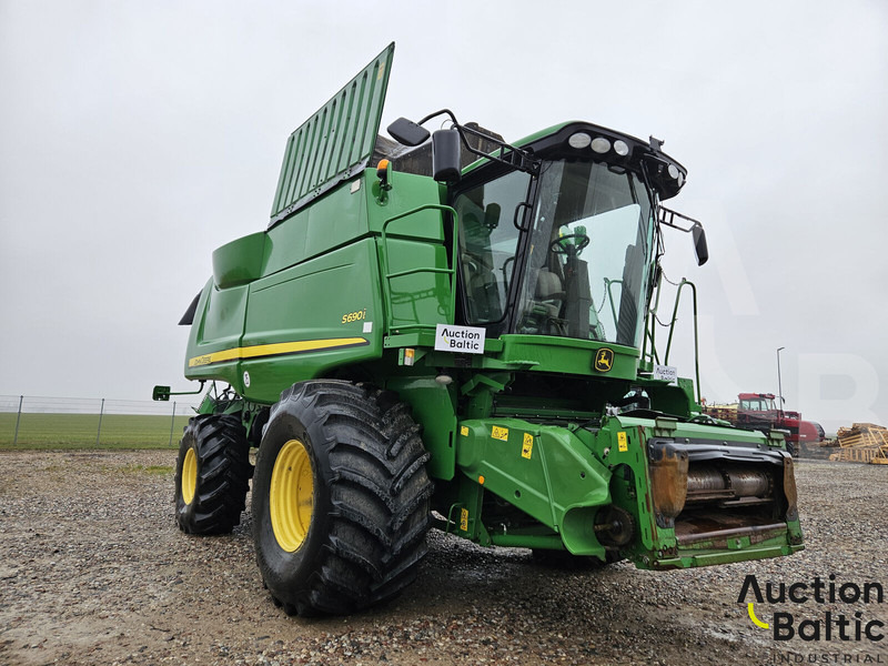 John Deere S 690 i - Autokombajnë: foto 1 John Deere S 690 i - Autokombajnë: foto 1