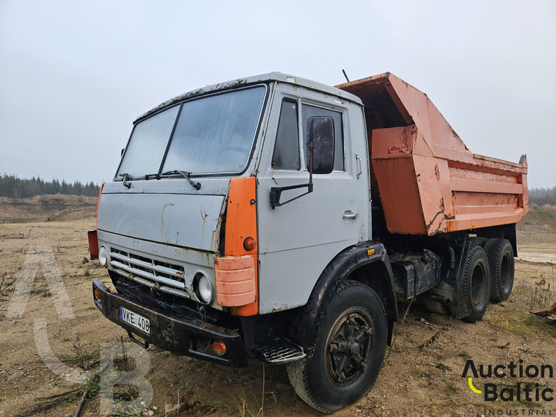 Kamaz 55111 - Kamion vetëshkarkues: foto 1 Kamaz 55111 - Kamion vetëshkarkues: foto 1