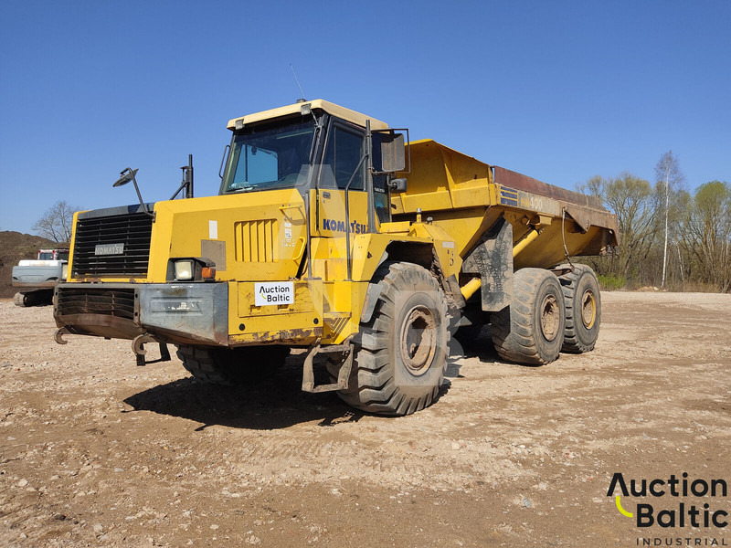 Komatsu HM400 - Shkarkues teleskopik: foto 1 Komatsu HM400 - Shkarkues teleskopik: foto 1