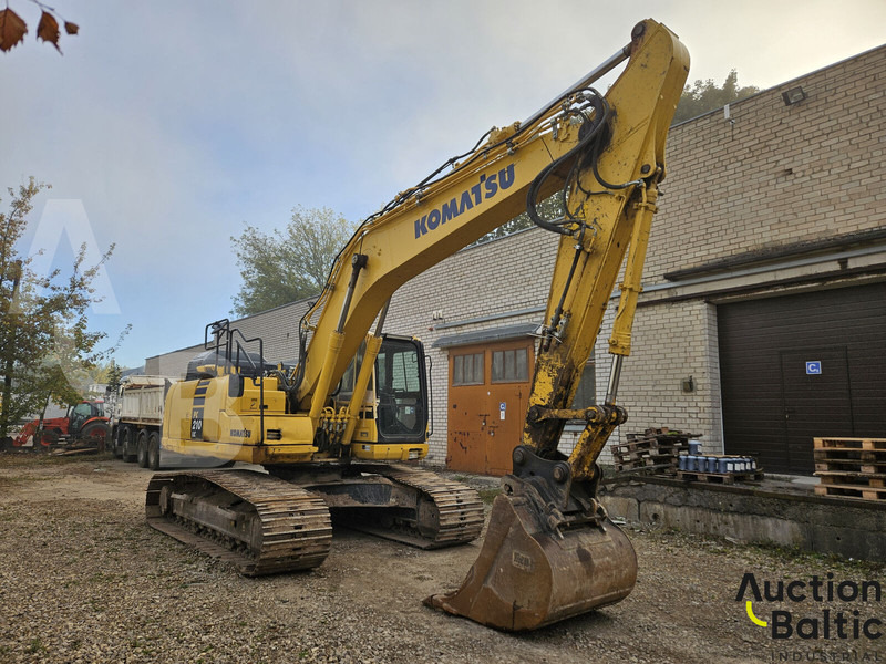 Komatsu PC210LC-11 - Ekskavator me zinxhirë: foto 2 Komatsu PC210LC-11 - Ekskavator me zinxhirë: foto 2