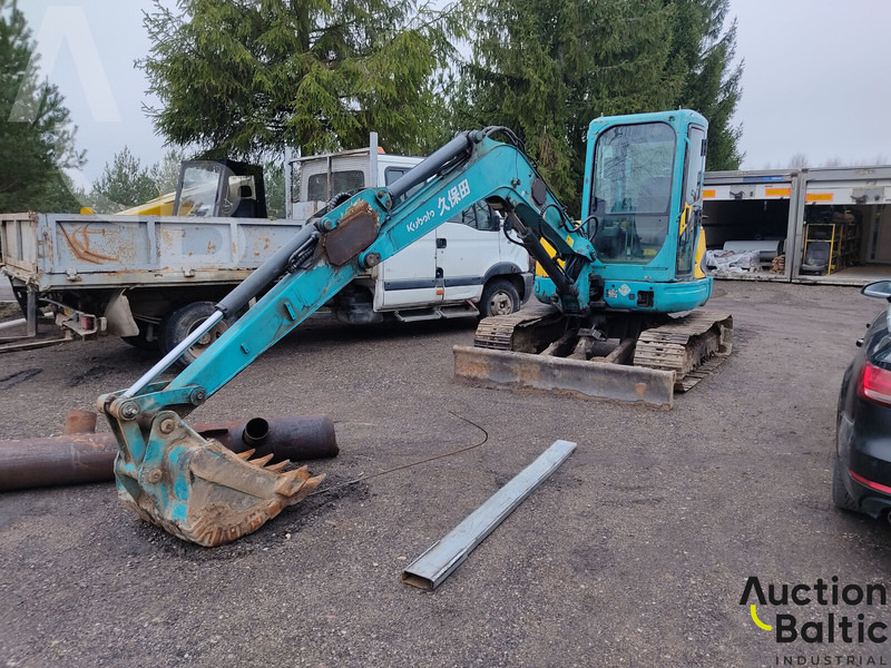 Kubota KX155-3 - Miniekskavator: foto 1 Kubota KX155-3 - Miniekskavator: foto 1