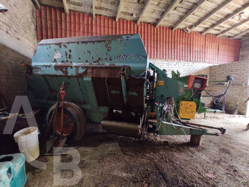 Labrador MT90 - Pajisje blegtorale: foto 2 Labrador MT90 - Pajisje blegtorale: foto 2