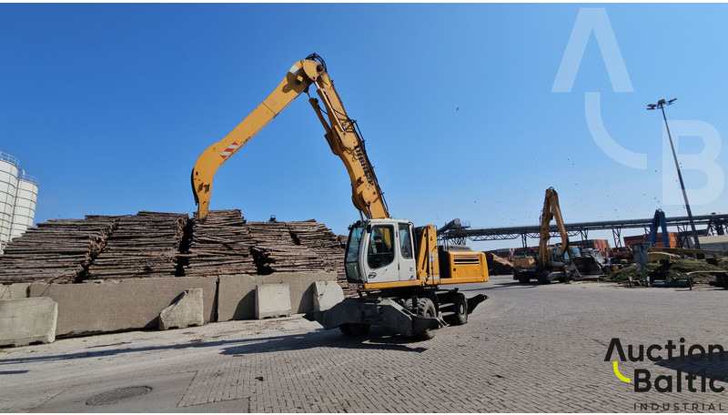 Liebherr A 924 C Litronic - Ekskavator me goma: foto 5 Liebherr A 924 C Litronic - Ekskavator me goma: foto 5