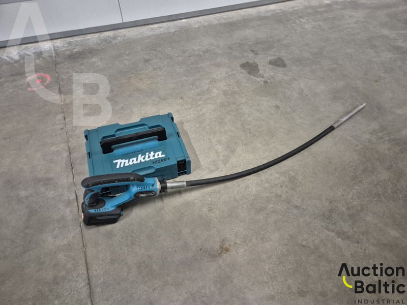 Makita DVR450 - Makineri ndërtimi: foto 1 Makita DVR450 - Makineri ndërtimi: foto 1