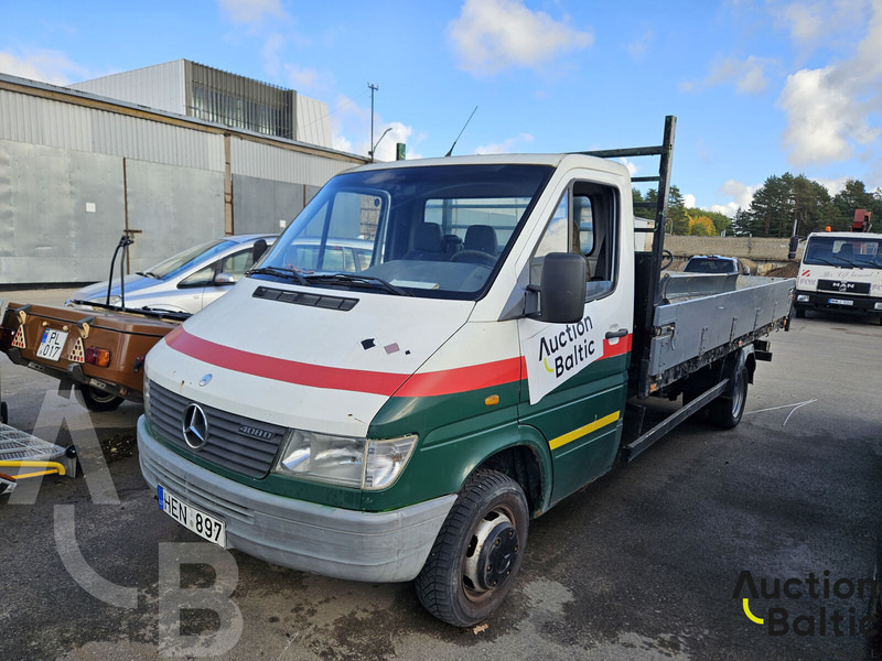 Mercedes-Benz 408 - Kamioncine me karroceri: foto 1 Mercedes-Benz 408 - Kamioncine me karroceri: foto 1