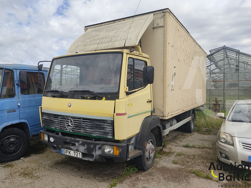 Mercedes-Benz 814 - Kamion vagonetë: foto 1 Mercedes-Benz 814 - Kamion vagonetë: foto 1