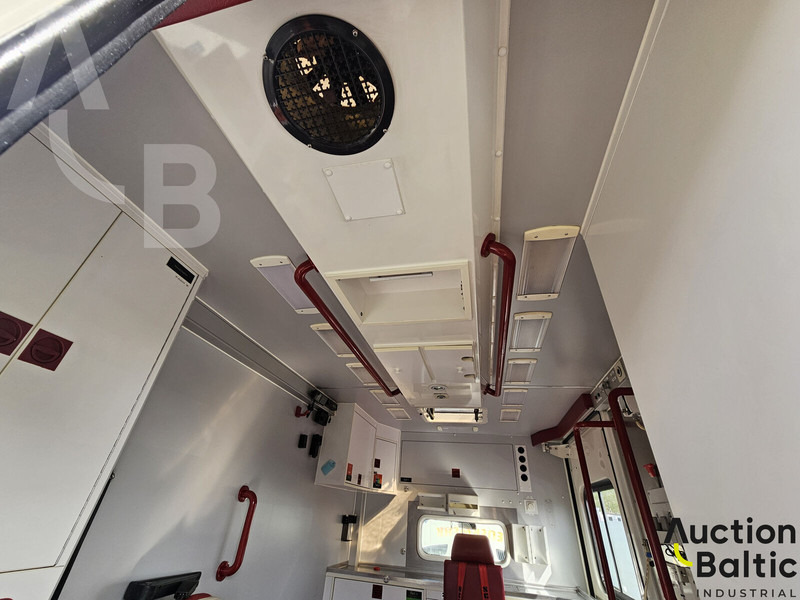 Ambulancë Mercedes-Benz Sprinter: foto 19 Ambulancë Mercedes-Benz Sprinter: foto 19
