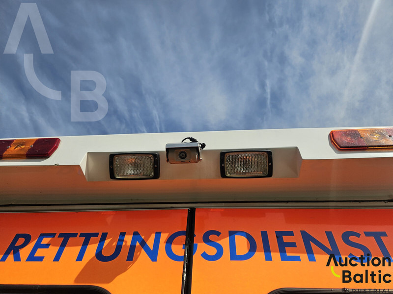 Ambulancë Mercedes-Benz Sprinter: foto 20 Ambulancë Mercedes-Benz Sprinter: foto 20