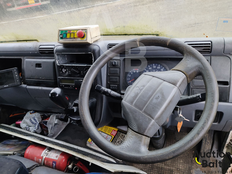 Kamion mbeturinash Mitsubishi Fuso: foto 8