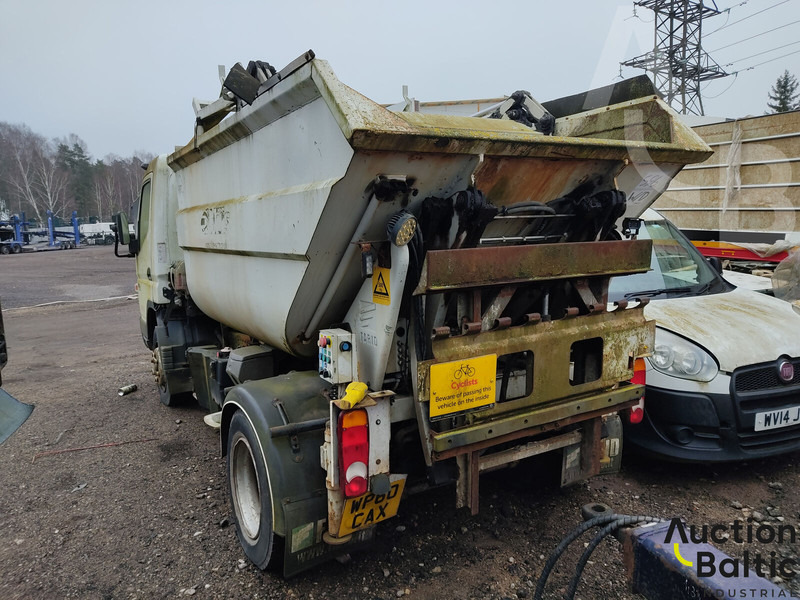 Mitsubishi Fuso - Kamion mbeturinash: foto 4 Mitsubishi Fuso - Kamion mbeturinash: foto 4