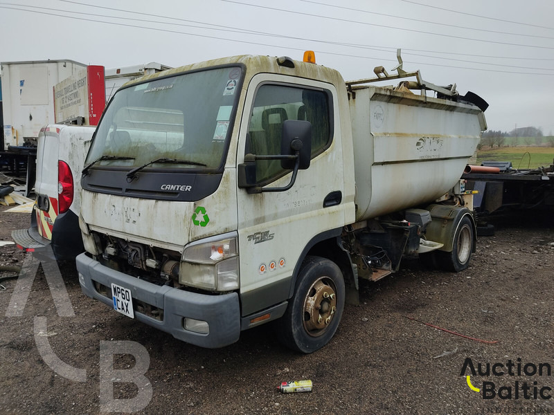 Mitsubishi Fuso - Kamion mbeturinash: foto 2 Mitsubishi Fuso - Kamion mbeturinash: foto 2