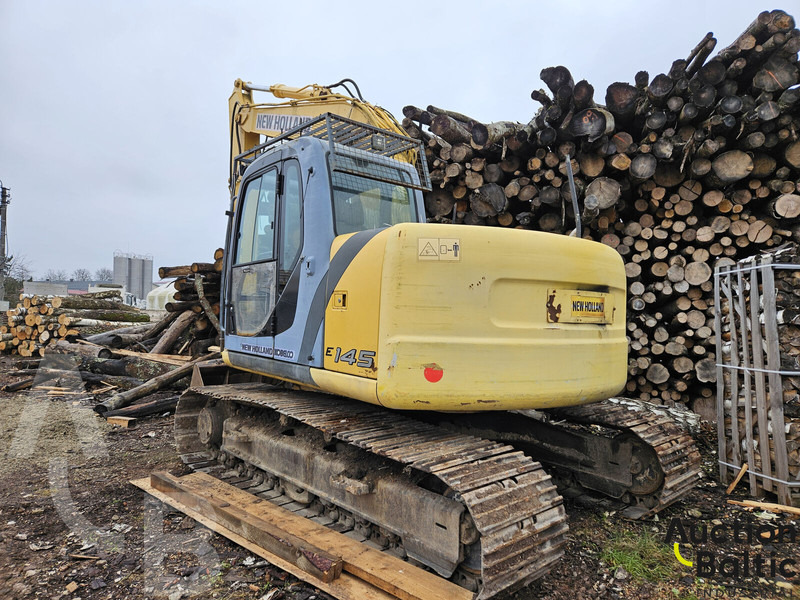 New Holland E 145 - Ekskavator me zinxhirë: foto 4 New Holland E 145 - Ekskavator me zinxhirë: foto 4