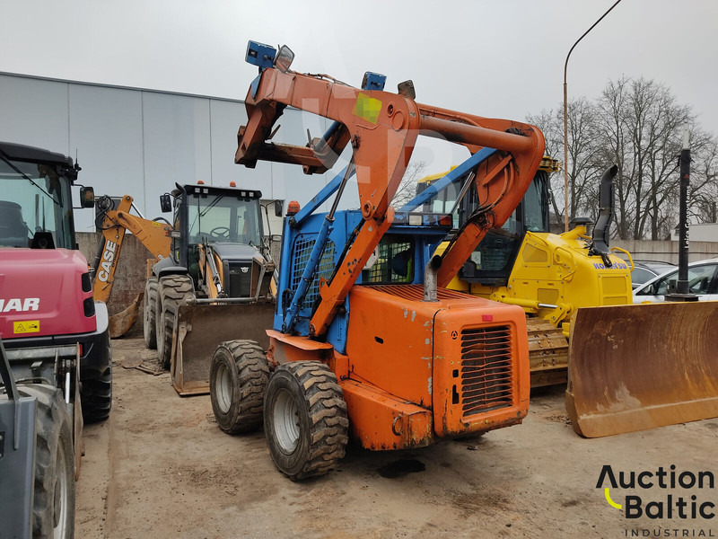 New Holland LS 185 B - Mini fadrom: foto 3 New Holland LS 185 B - Mini fadrom: foto 3