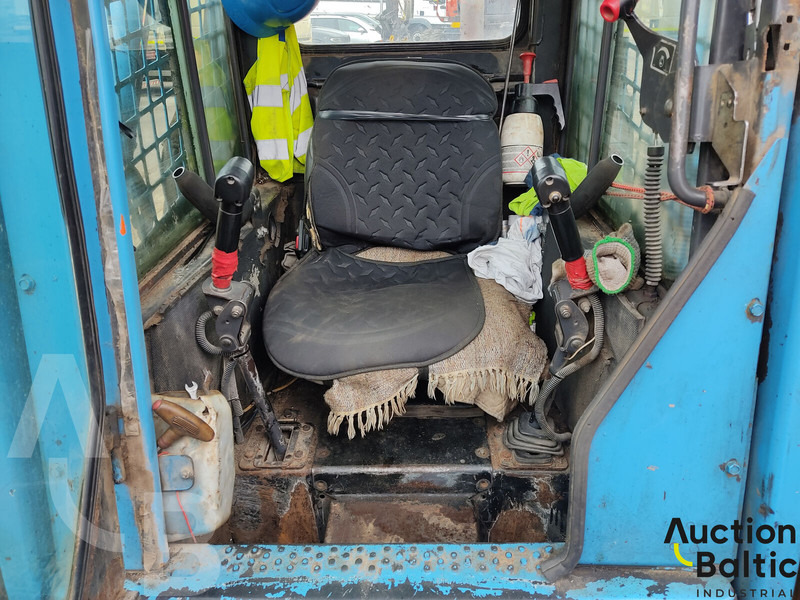 New Holland LS 185 B - Mini fadrom: foto 5 New Holland LS 185 B - Mini fadrom: foto 5