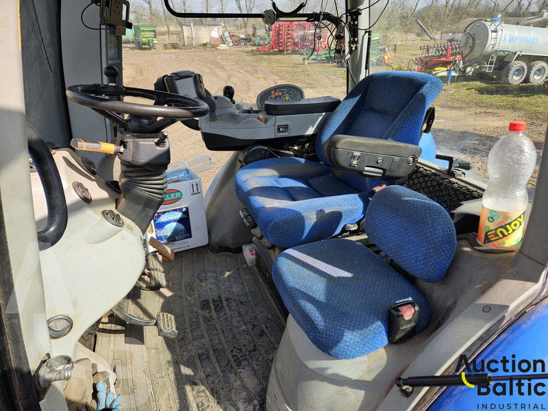 New Holland T 8.390 - Traktor: foto 5 New Holland T 8.390 - Traktor: foto 5