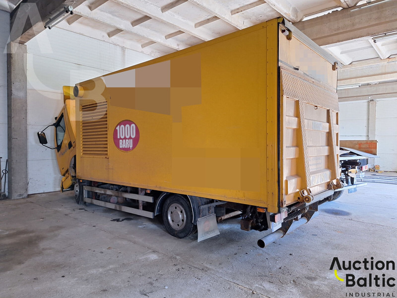 Renault Midlum 180.08 - Kamion me vakuum: foto 4 Renault Midlum 180.08 - Kamion me vakuum: foto 4