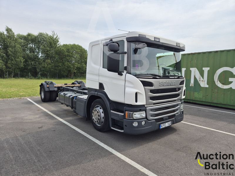 Scania P 450 - Kamion kabinë-shasi: foto 2 Scania P 450 - Kamion kabinë-shasi: foto 2