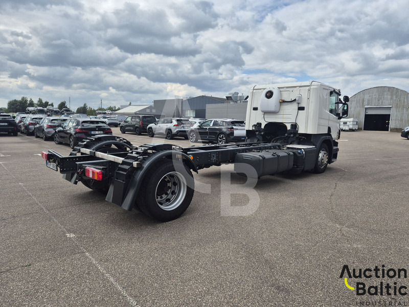 Scania P 450 - Kamion kabinë-shasi: foto 3 Scania P 450 - Kamion kabinë-shasi: foto 3
