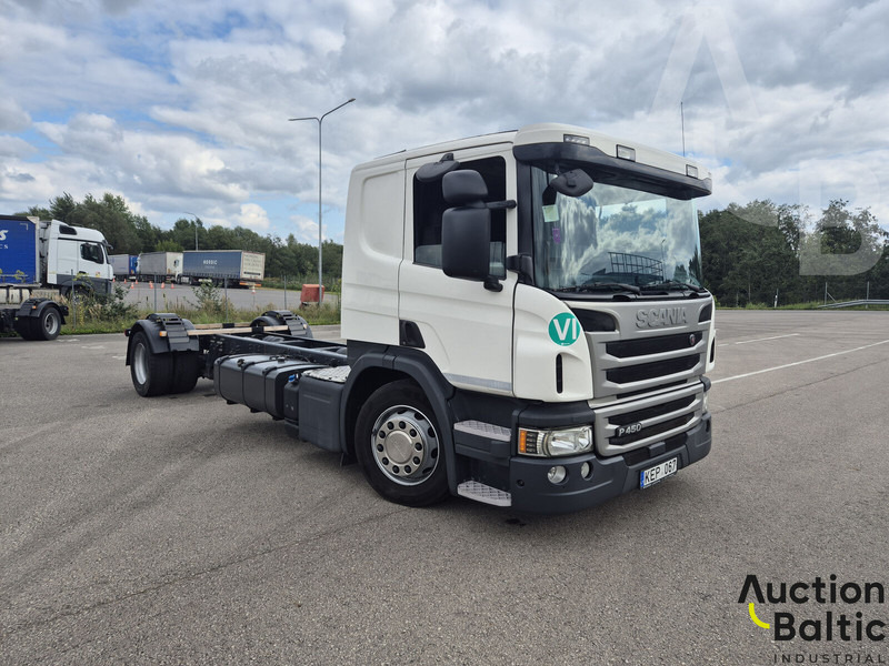 Scania P 450 - Kamion kabinë-shasi: foto 2 Scania P 450 - Kamion kabinë-shasi: foto 2