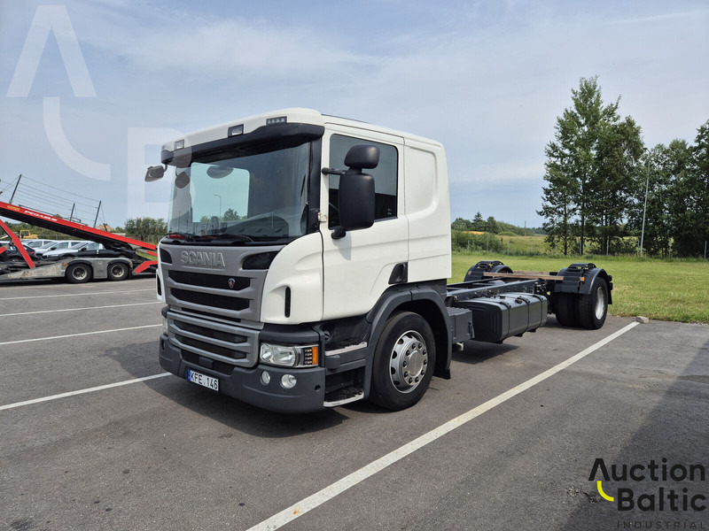 Scania P 450 - Kamion kabinë-shasi: foto 1 Scania P 450 - Kamion kabinë-shasi: foto 1