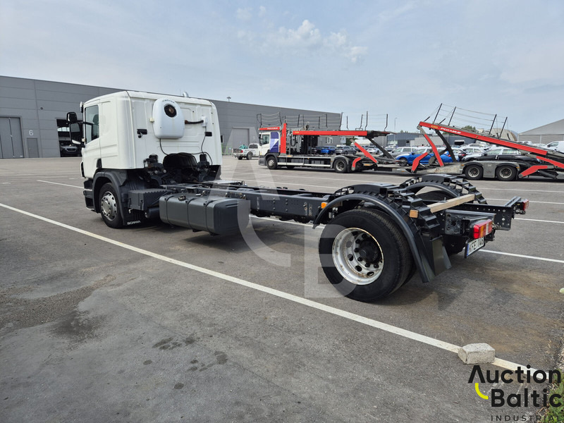 Scania P 450 - Kamion kabinë-shasi: foto 4 Scania P 450 - Kamion kabinë-shasi: foto 4