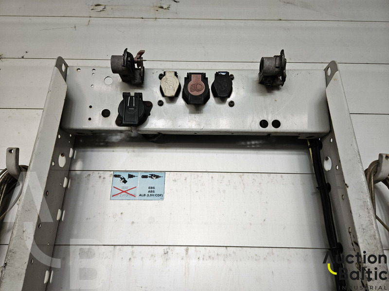 Schmitz Cargobull SCS 24 - Gjysmë rimorkio me tendë: foto 3 Schmitz Cargobull SCS 24 - Gjysmë rimorkio me tendë: foto 3