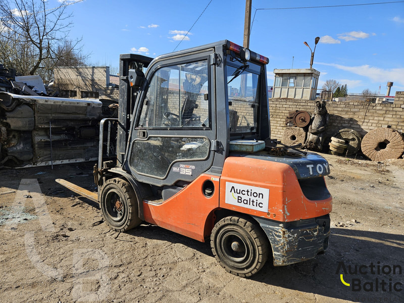 Toyota E 811 - Pirun më naftë: foto 4 Toyota E 811 - Pirun më naftë: foto 4