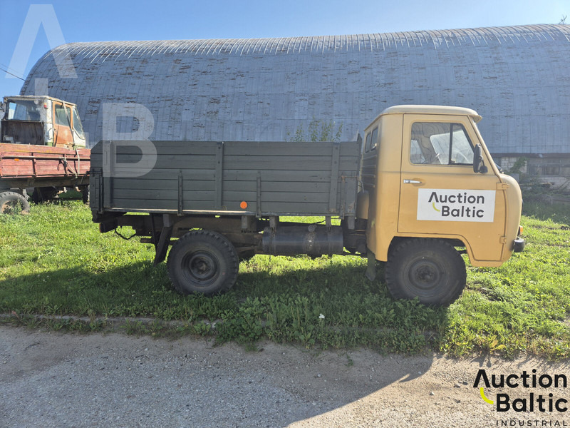 UAZ UAZ 3303 - Kamioncine me karroceri: foto 3 UAZ UAZ 3303 - Kamioncine me karroceri: foto 3