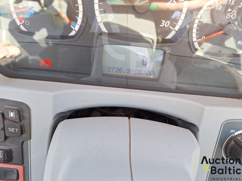 Valtra T 194 A - Traktor: foto 5 Valtra T 194 A - Traktor: foto 5